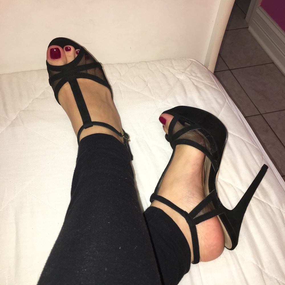 SALE!!!New Aldo Stilletos
