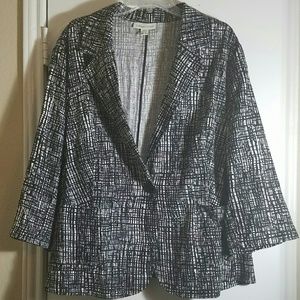 Black and White Lightweight Blazer