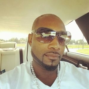 Meet your Posher, Dewayne