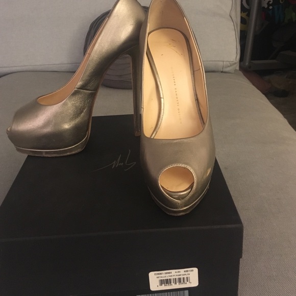 Giuseppe Zanotti Metallic Platform Pump - Picture 4 of 4