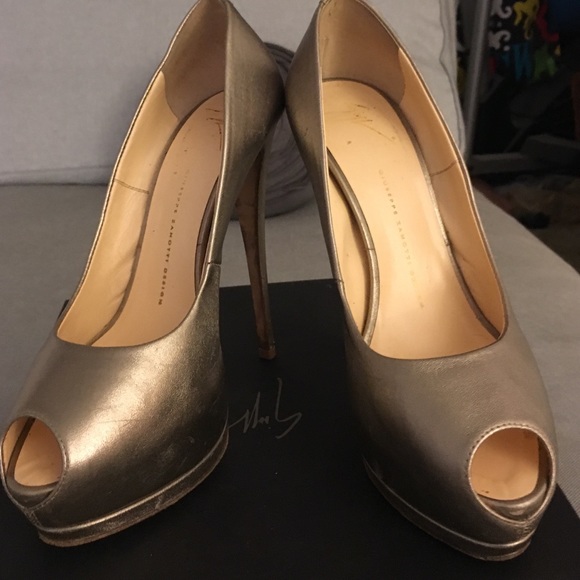 Giuseppe Zanotti Metallic Platform Pump - Picture 3 of 4