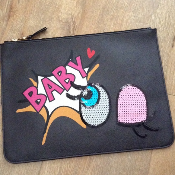 Playnomore shy girl large zip clutch