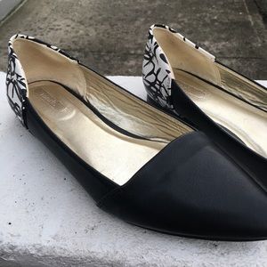 Stylish Point Toe Flats