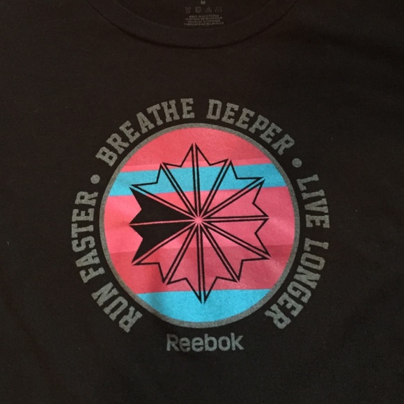 Reebok Tee - Picture 2 of 4