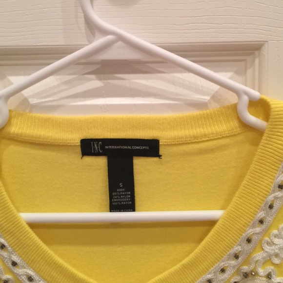 Sweater - Picture 2 of 2