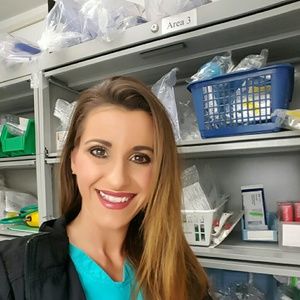 Meet your Posher, Stephanie