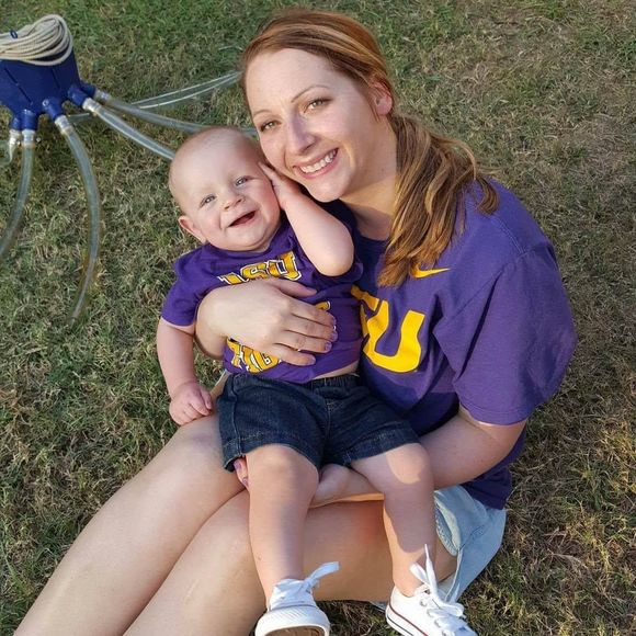 Meet your Posher, Whitney - Picture 1 of 1