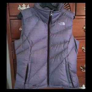 North Face puffer vest 550