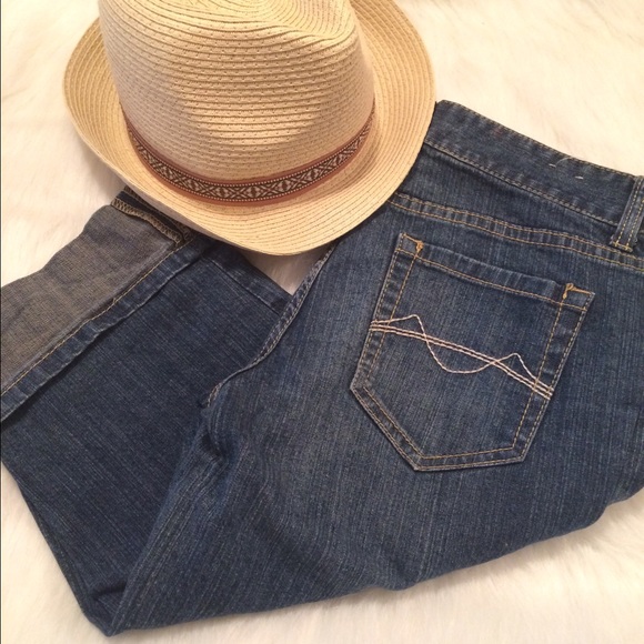 Cute Denim Short Capri Pants/Long Shorts