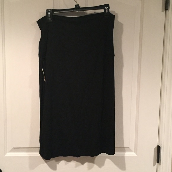 NWT Gap maternity black skirt sz large