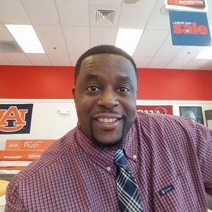 Meet your Posher, Victor