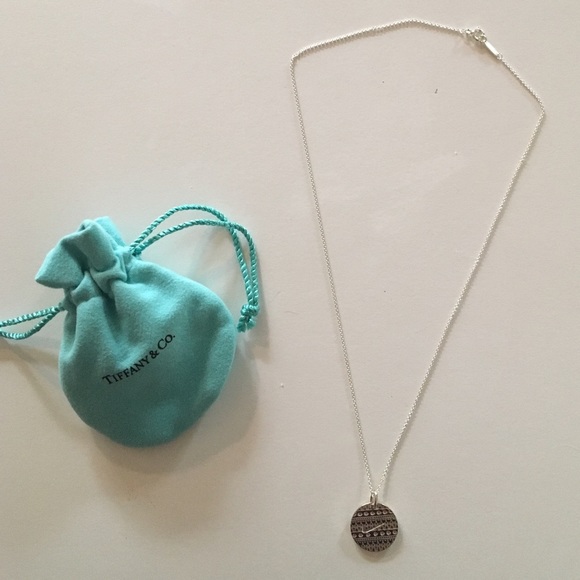 Tiffany necklace Nike Women's 1/2 Marathon DC 2014