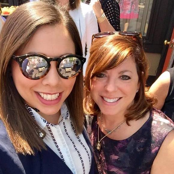 Meet your Posher, Lisa