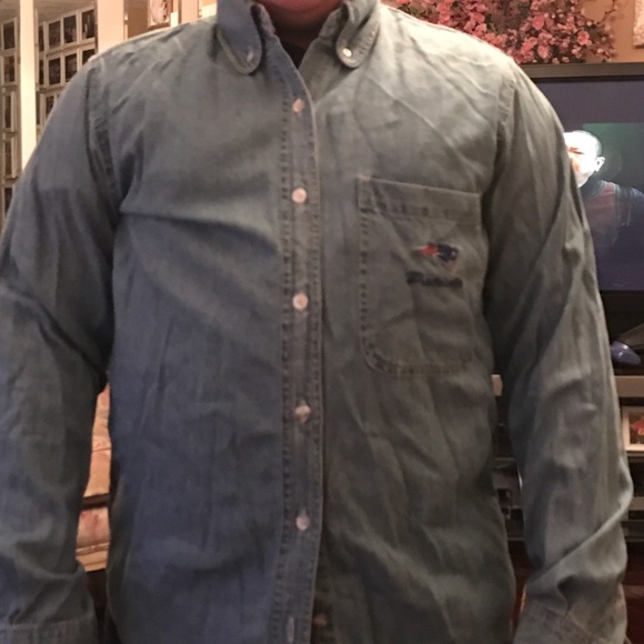 NFL New England Patriots Jean Shirt sz Med - Picture 1 of 3