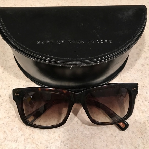 Authentic Marc by Marc Jacobs Sunglasses & Case