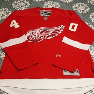 Authentic men's Red Wings jersey