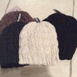 NWT Shiraleah winter hat