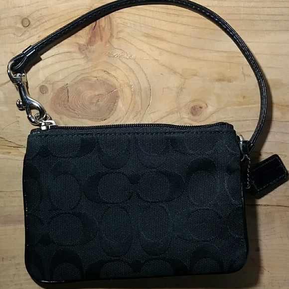 Coach Jacquard Black Signature Wristlet - Picture 2 of 4