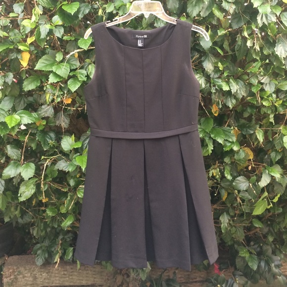 A simple but cute little black dress
