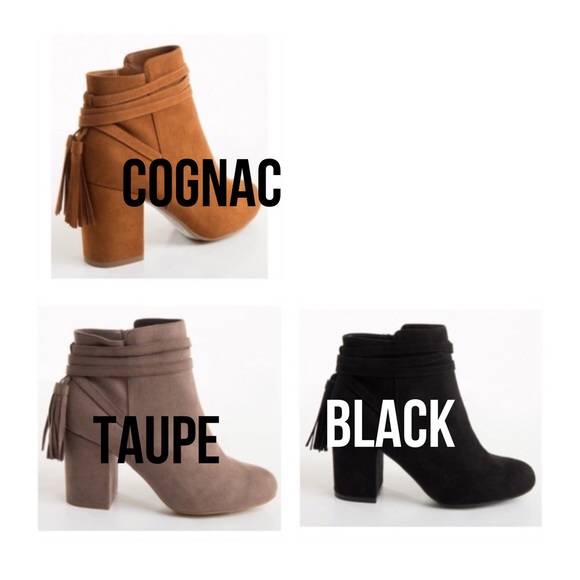 ✨HOST PICK✨ Vegan Suede Ankle Bootie - Picture 5 of 5