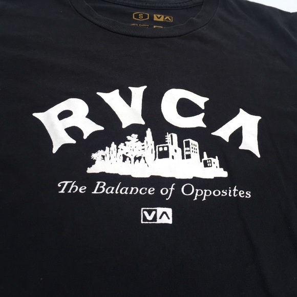 🚫🚫SOLD ON ANOTHER SITE🚫🚫 Women's RVCA T-shirt - Picture 2 of 4