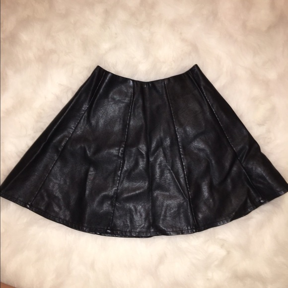 Forever 21 black leather skirt