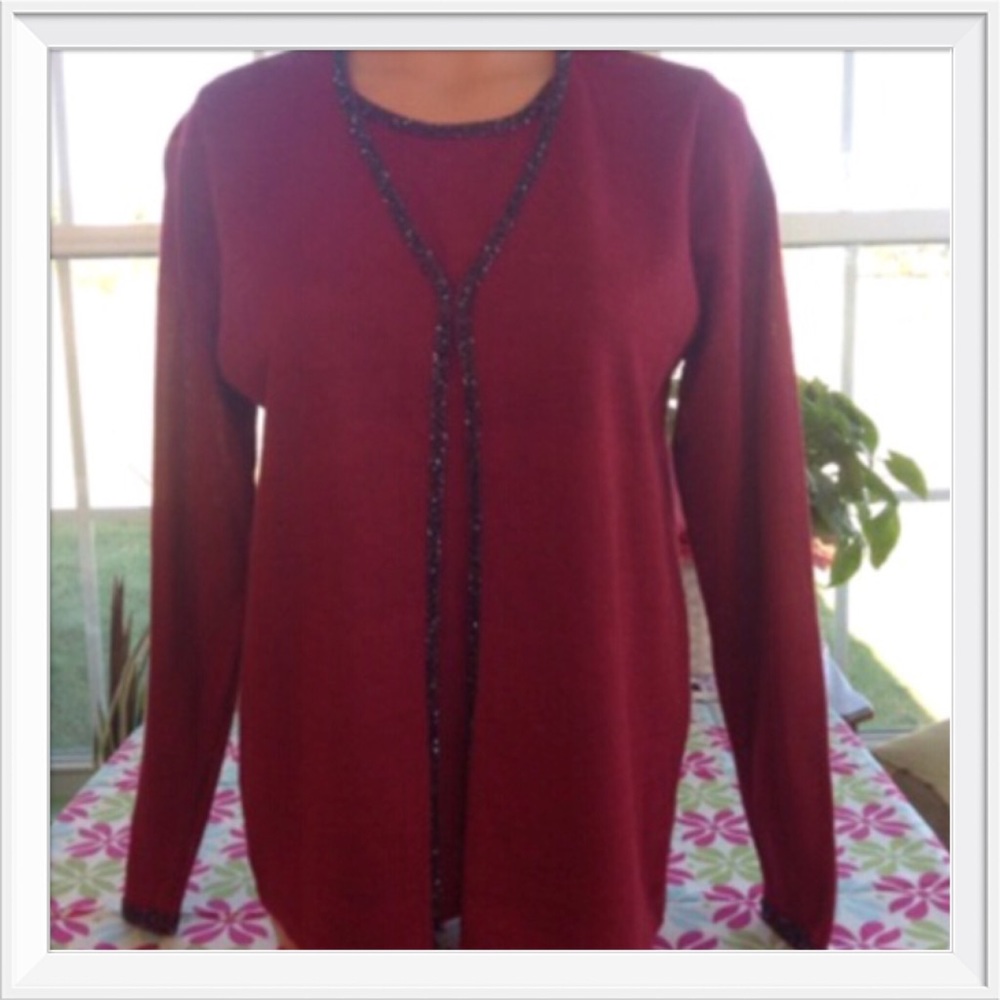 LN Lovely Victoria Jones Sweater