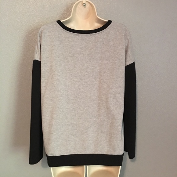 🎉HP 11/24/16🎉Black & Gray Diamond Design Top! 🎉 - Picture 3 of 3