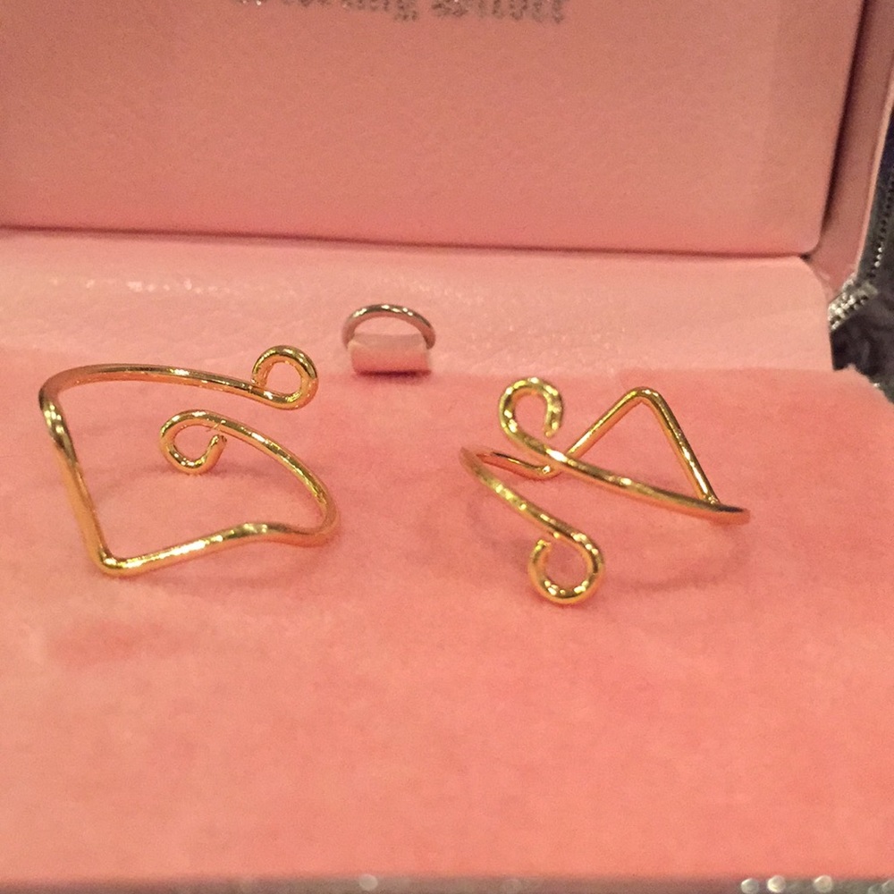 Adjustable double sided gold ring