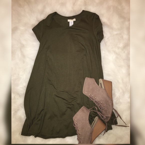 Army green T-shirt dress