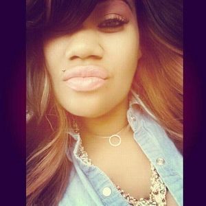 Meet your Posher, Danielle