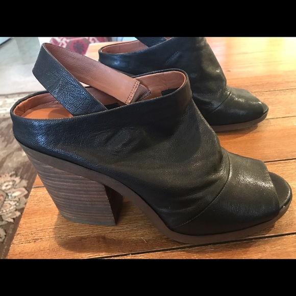 Lucky Brand open toe booties