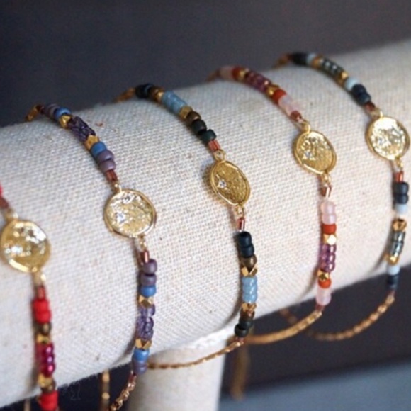 BEADED BRACELET W/SPARKLY CZ ON A YELLOW GOLD COIN - Picture 2 of 3