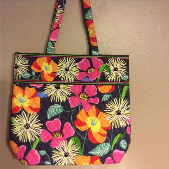 EUC Vera Bradley JAZZY BLOOMS Tote 💕💕