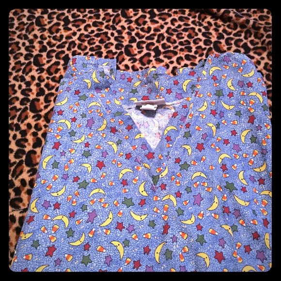 Scrub top in EUC
