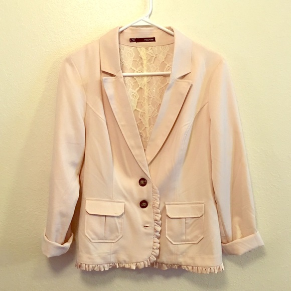 Ruffled blazer