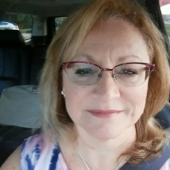 Meet your Posher, Teresa