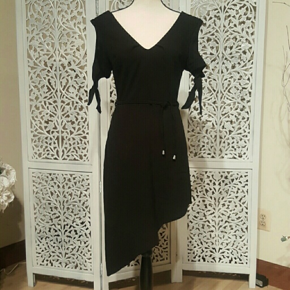 Black Asymmetric Belted Dress - Picture 2 of 4