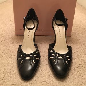 Black heels - great condition!