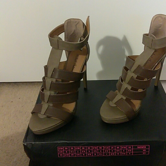 Heels - Picture 1 of 1