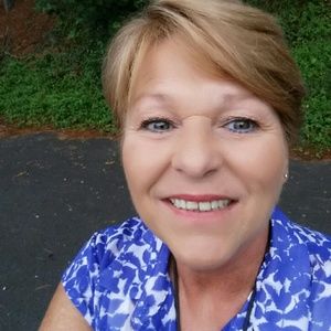 Meet your Posher, Phyllis