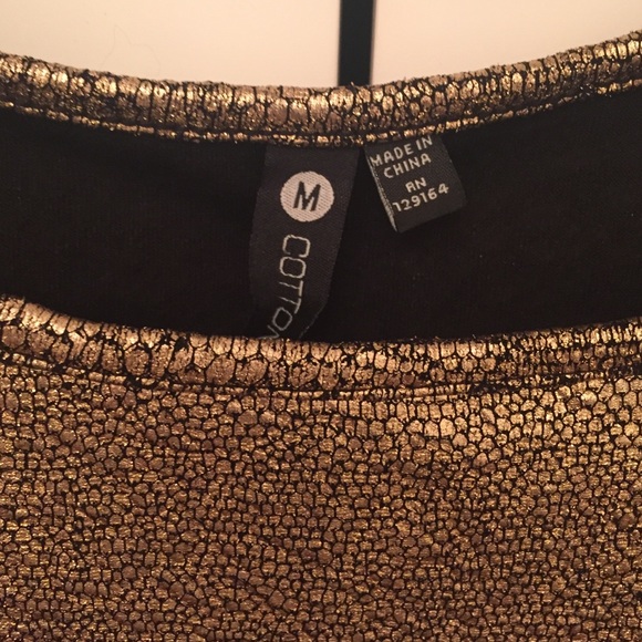 Metallic top - Picture 2 of 2