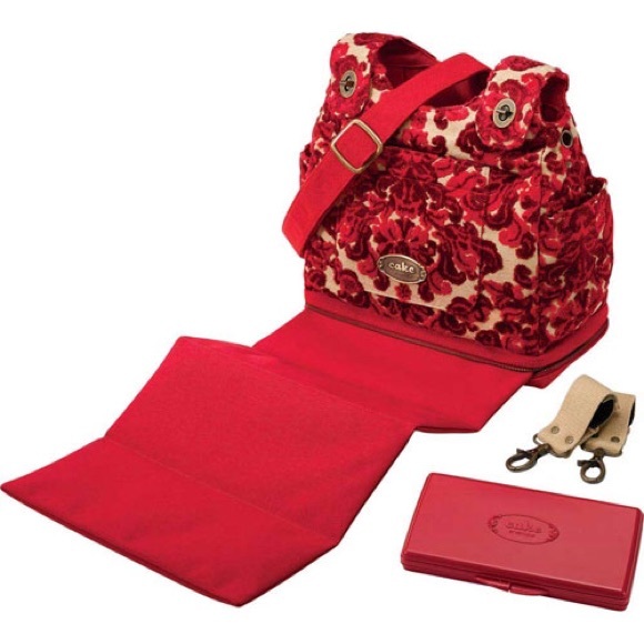 Petunia Pickle Bottom Red Velvet Cake Purse NWOT - Picture 2 of 4