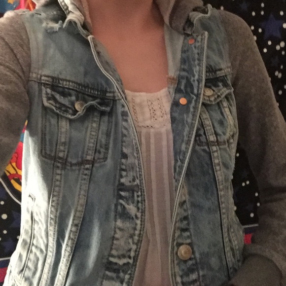 Super cute American Eagle jacket