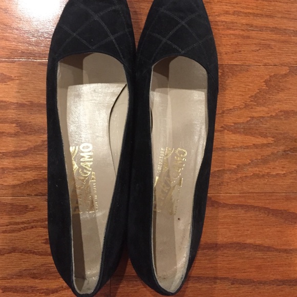 Vintage Ferragamo flats