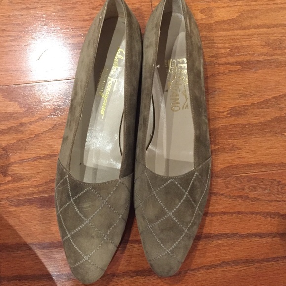 Vintage Ferragamo Flats