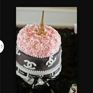 Meet your Posher, Angie