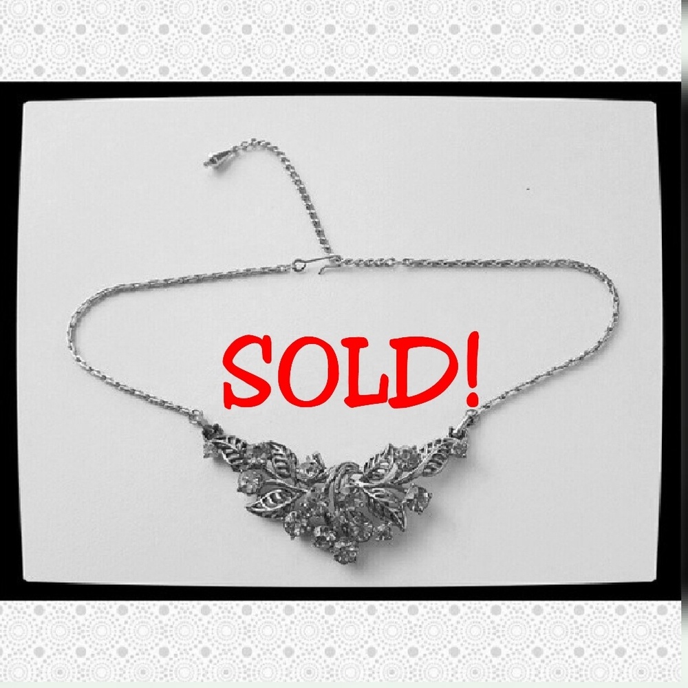 Sold!Vtg Gold Blue Rhinestone Grapevine 14" Choker