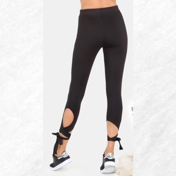 Black Cropped Ballerina Leggings - Picture 2 of 3