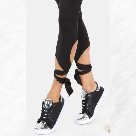 Black Cropped Ballerina Leggings - Picture 3 of 3